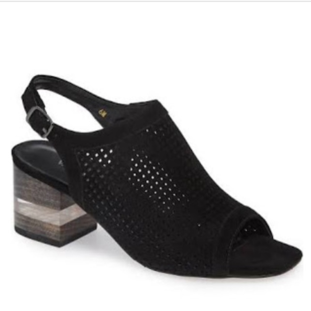 Vaneli Elija Open Toe Slingback. Size7.5M